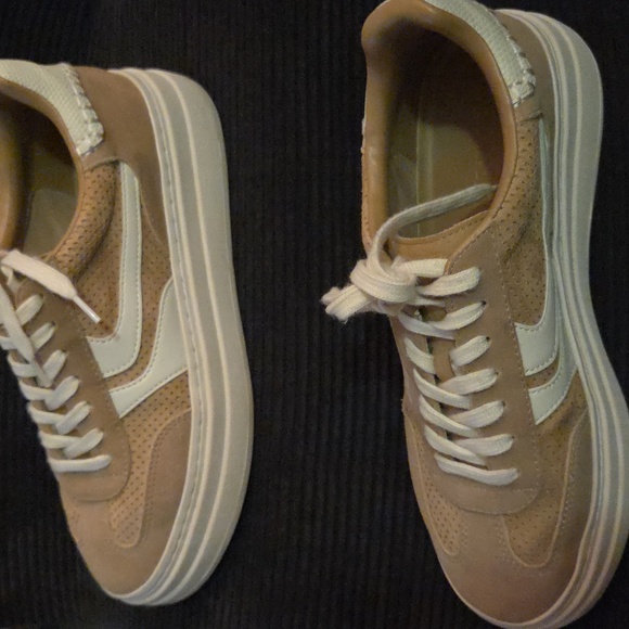 Steve Madden Tan and Cream Women's Sneakers - Picture 2 of 12